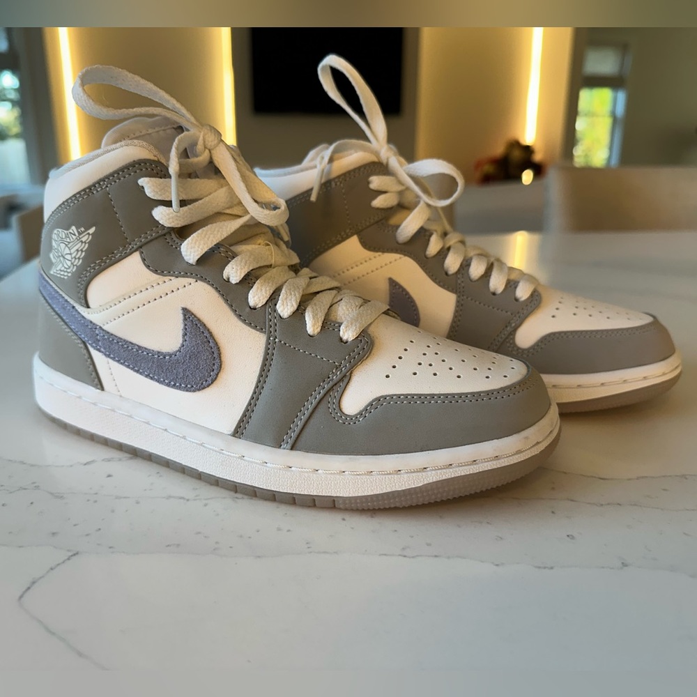 Nike Air Jordan Mid Wolf Grey Aluminum Women’s Size 6.5